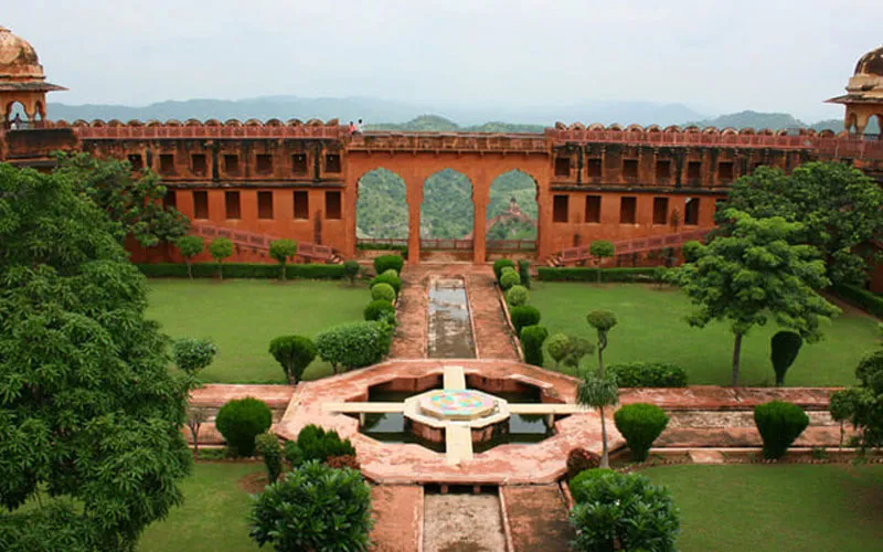 Jaigarh-Fort-jaipur-tour